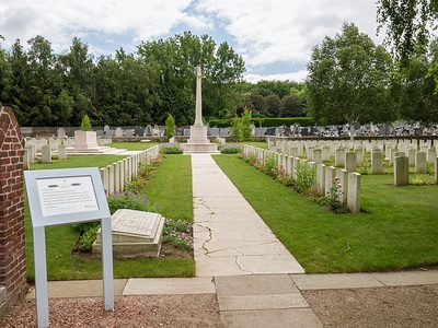 BULLY-GRENAY COMMUNAL CEMETERY - BRITISH EXTENSION