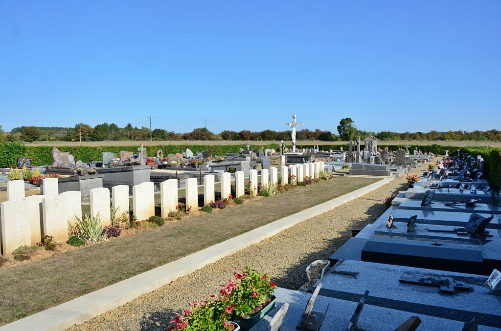 Annois Communal Cemetery