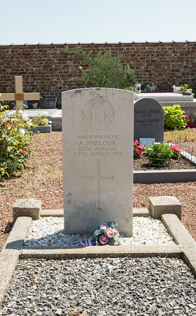 Asquillies Communal Cemetery