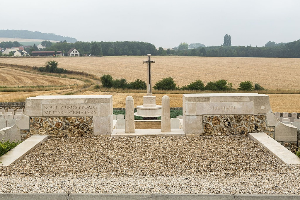 Bouilly Cross Roads Military Cemetery