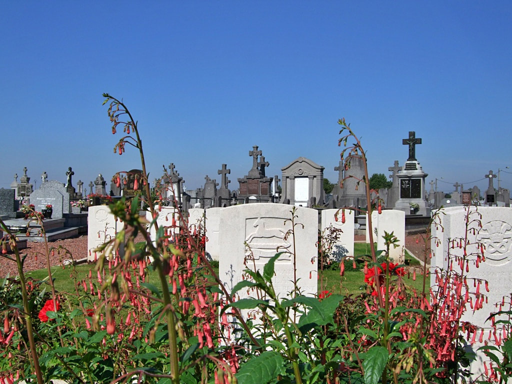 Carvin Communal Cemetery