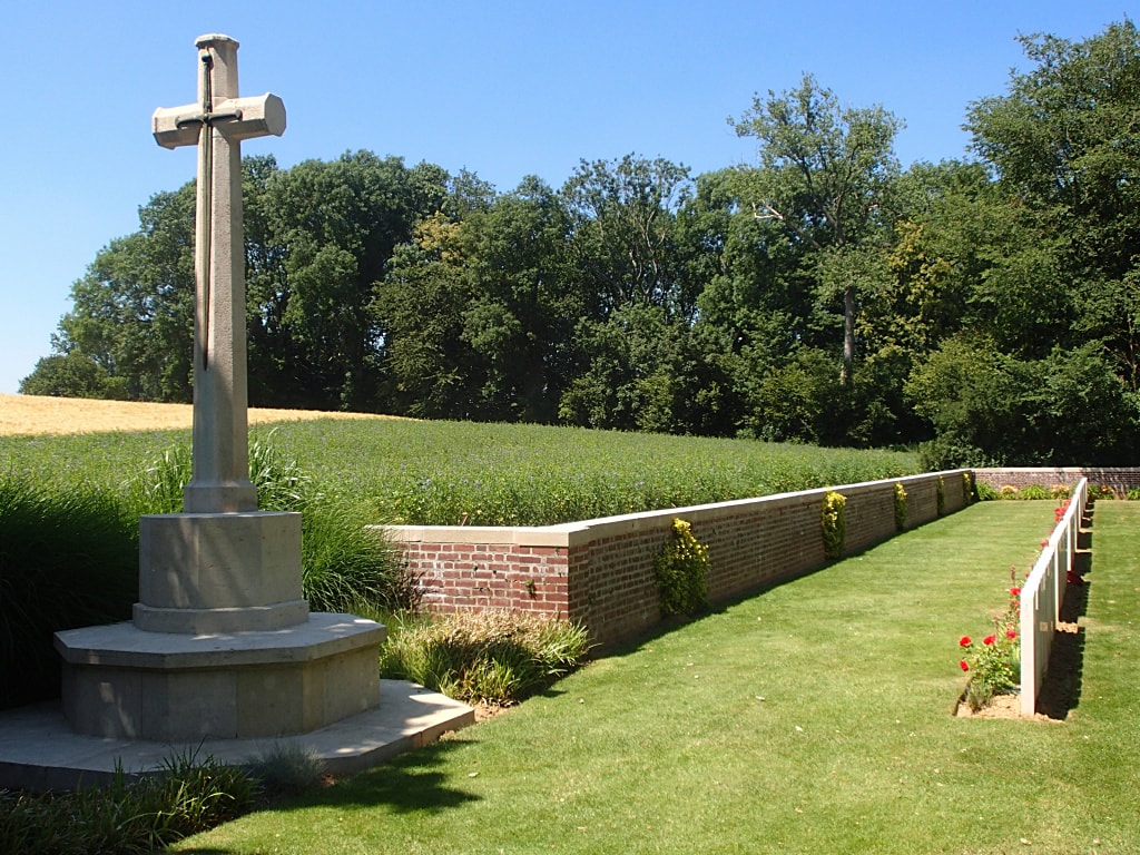 Devonshire Cemetery, Mametz