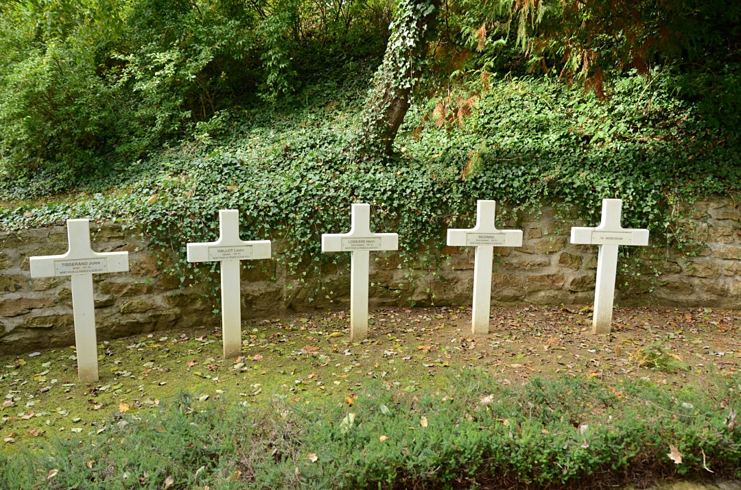 Ethe Laclaireau French Military Cemetery