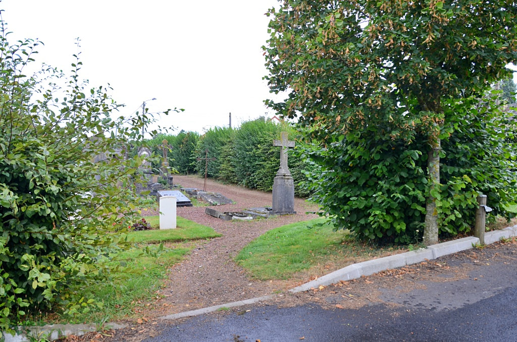 Gentelles Communal Cemetery