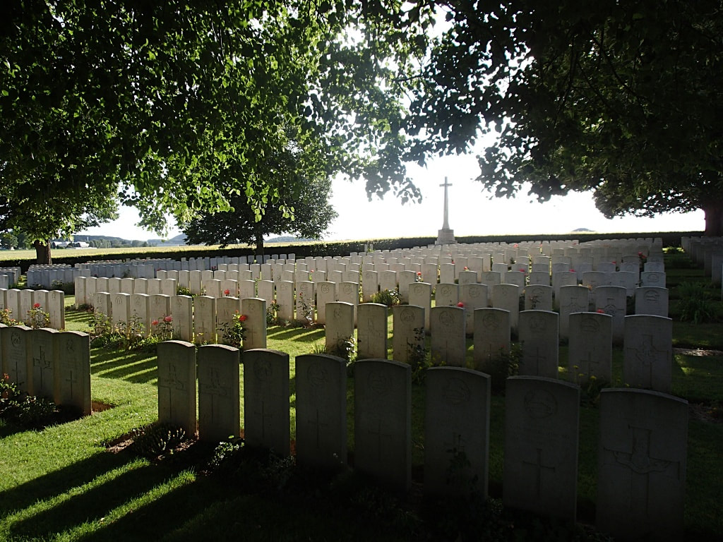 Houchin British Cemetery