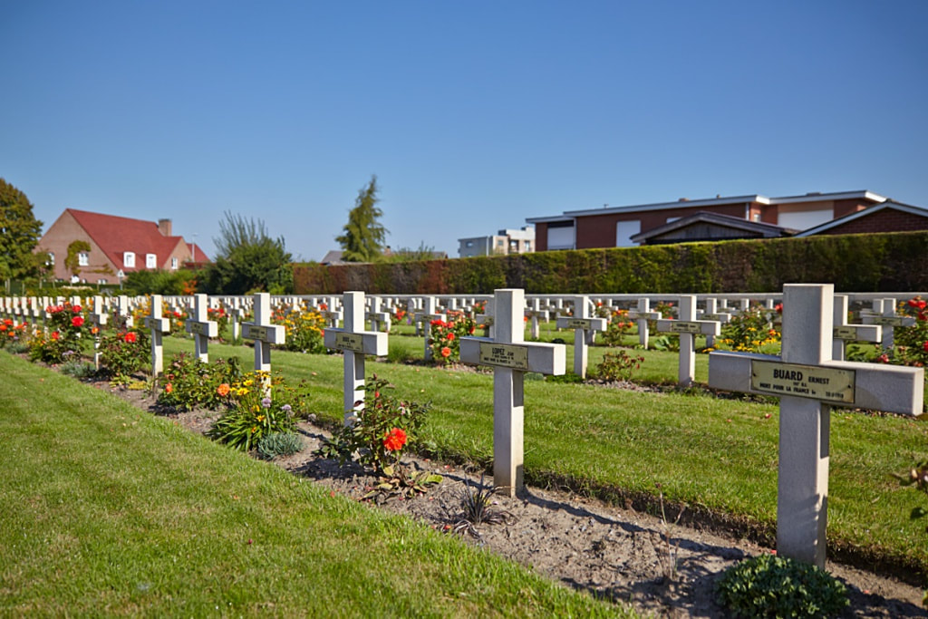POPERINGHE NEW MILITARY CEMETERY 