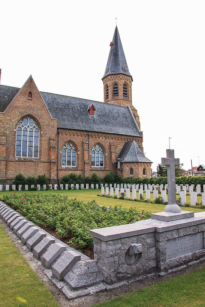 Zeebrugge Churchyard