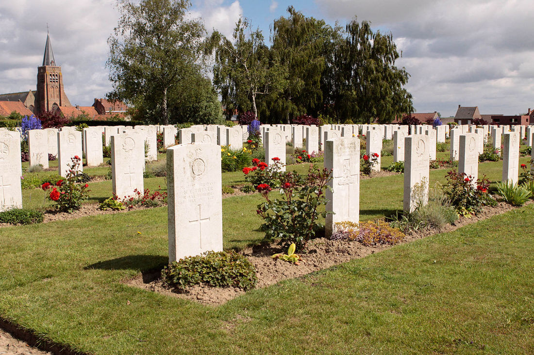 Dranoutre Military Cemetery