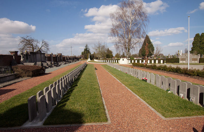 Halle Communal Cemetery 