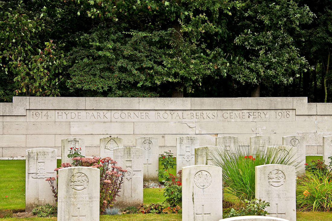 Hyde Park Corner (Royal Berks) Cemetery