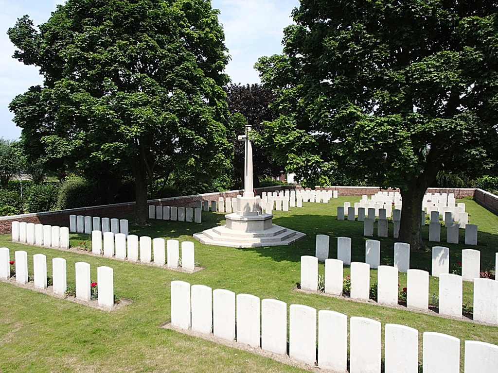 Vichte Military Cemetery
