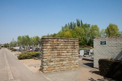Oostrozebeke Communal Cemetery