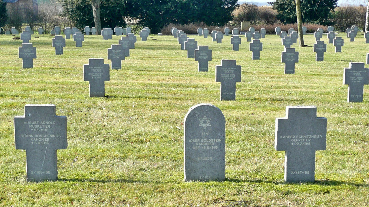 Amel-sur-l'Etang German Military Cemetery