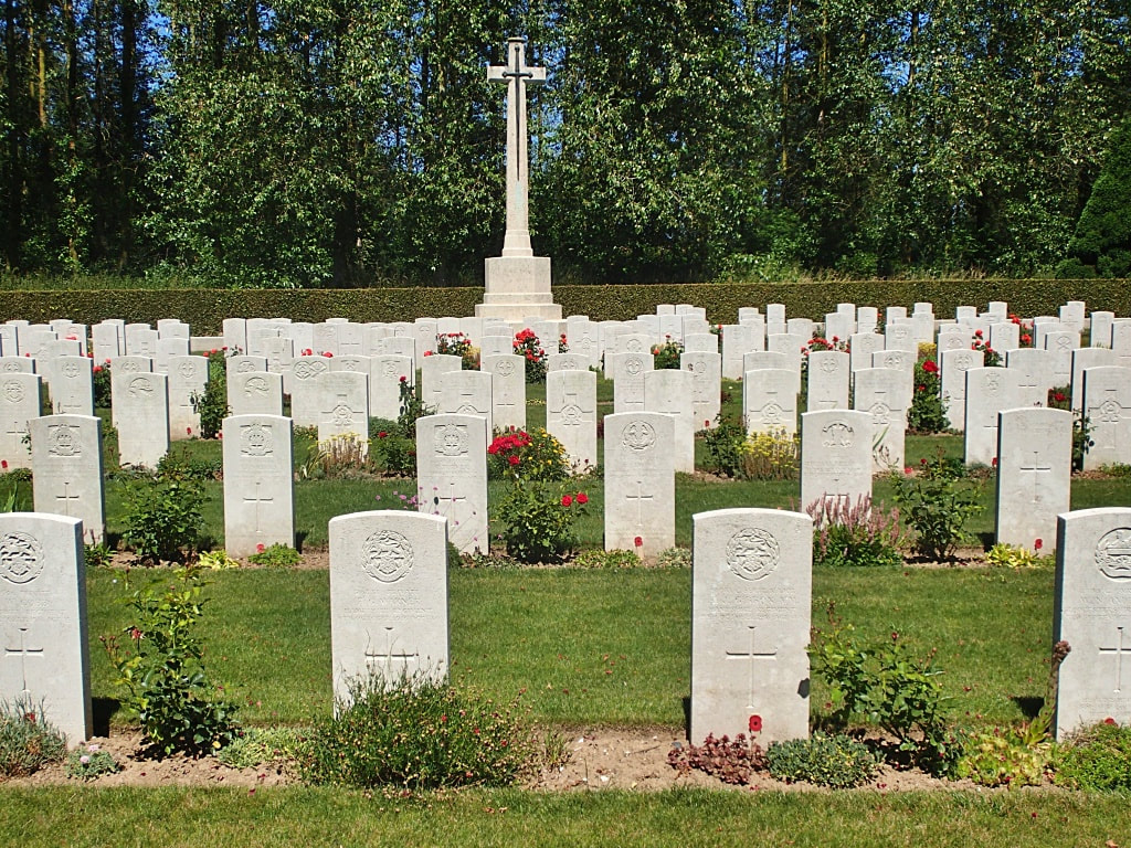 Auchonvillers Military Cemetery
