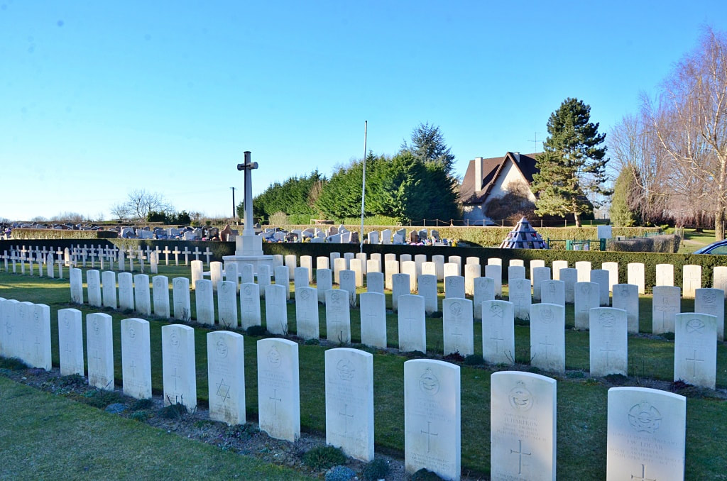 Avesnes-sur-Helpe Communal Cemetery