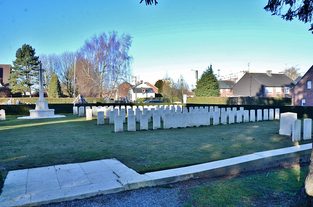 Avesnes-sur-Helpe Communal Cemetery