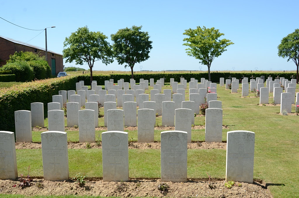 Berles New Military Cemetery