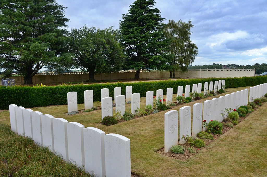 Béthencourt Communal Cemetery