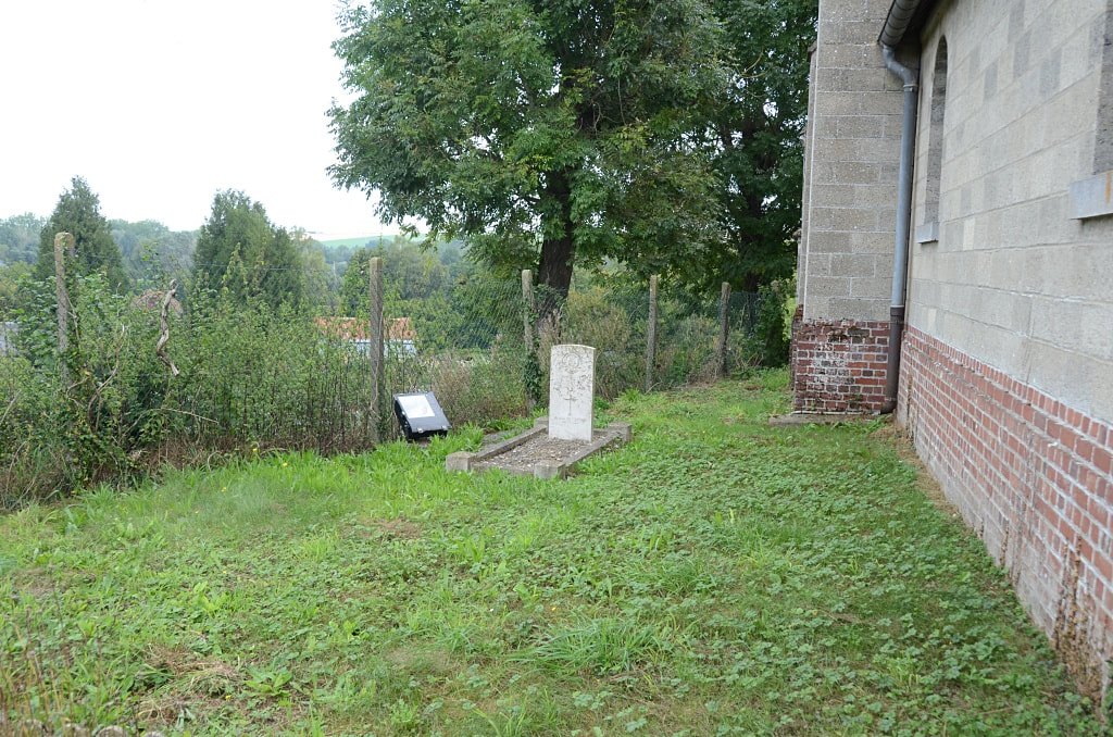 Bettencourt-Rivière Churchyard