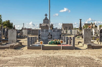 Boekhoute Communal Cemetery