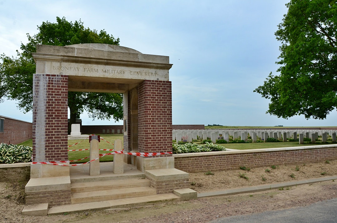 Bronfay Farm Military Cemetery