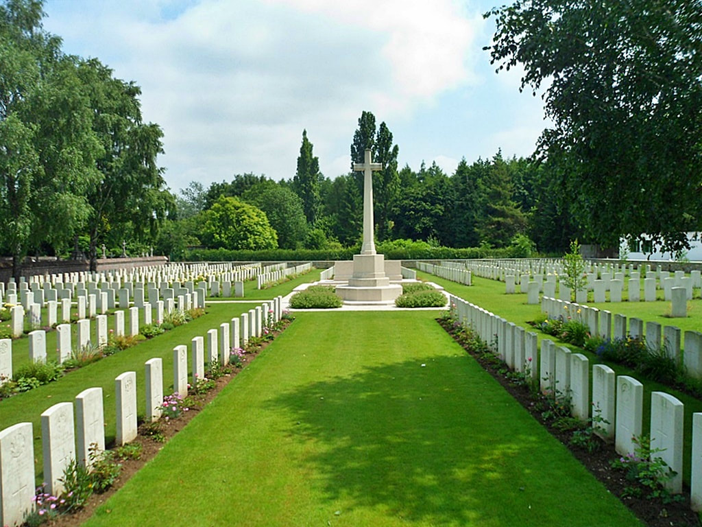 BULLY-GRENAY COMMUNAL CEMETERY - BRITISH EXTENSION