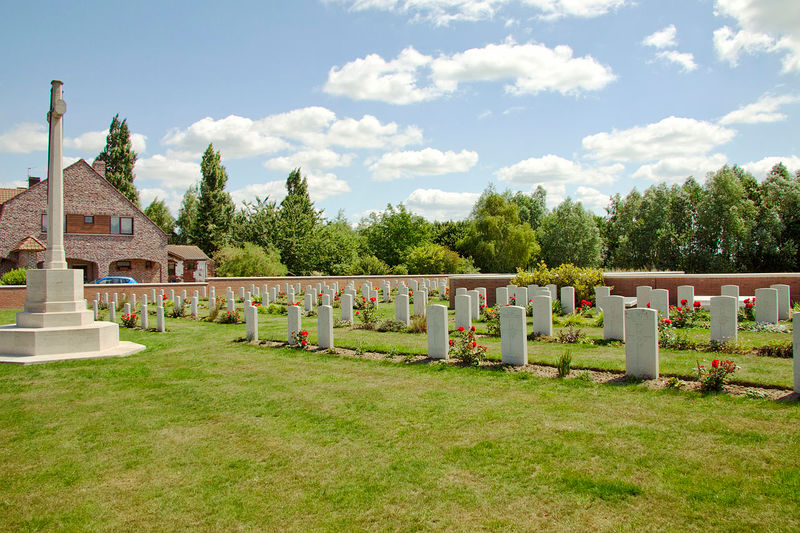 Calvaire (Essex) Military Cemetery