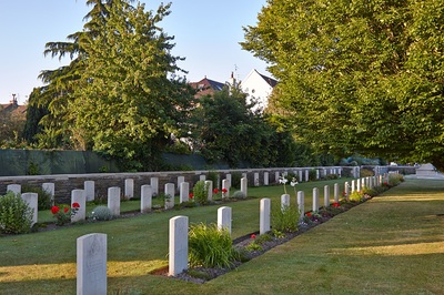 Chapelle-d'Armentieres Old Military Cemetery