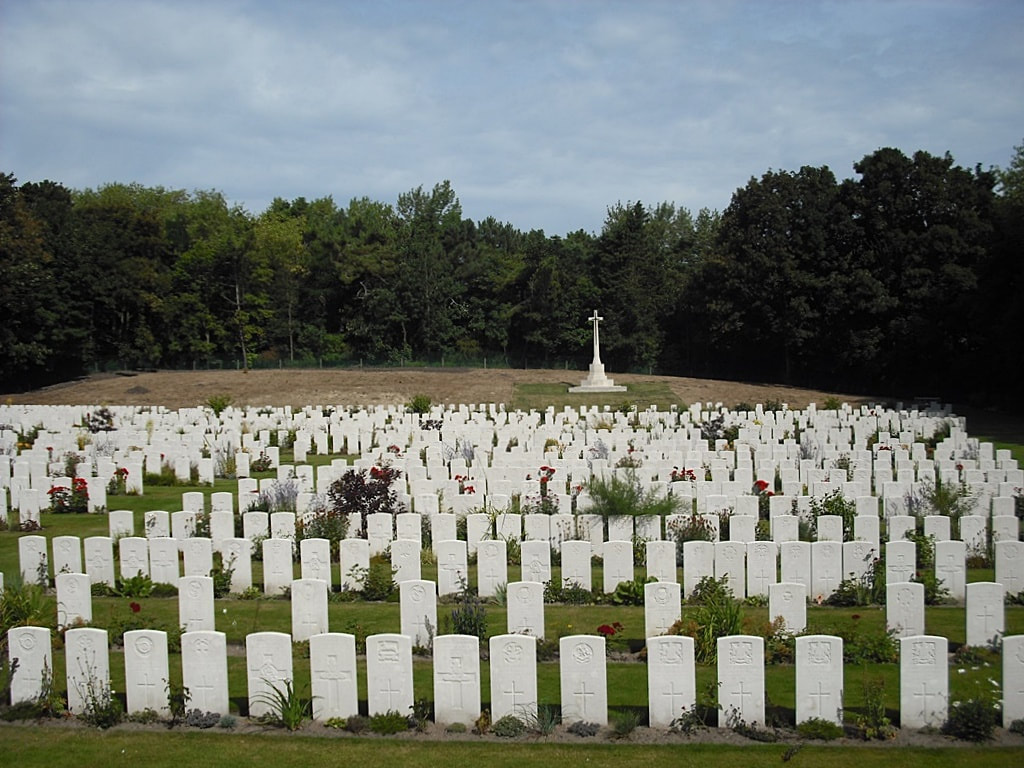 Coxyde Military Cemetery 