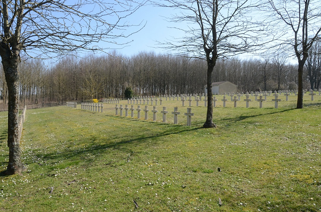 Crécy-au-Mont French National Cemetery