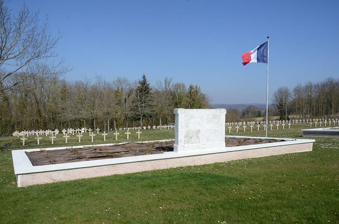 Crécy-au-Mont French National Cemetery