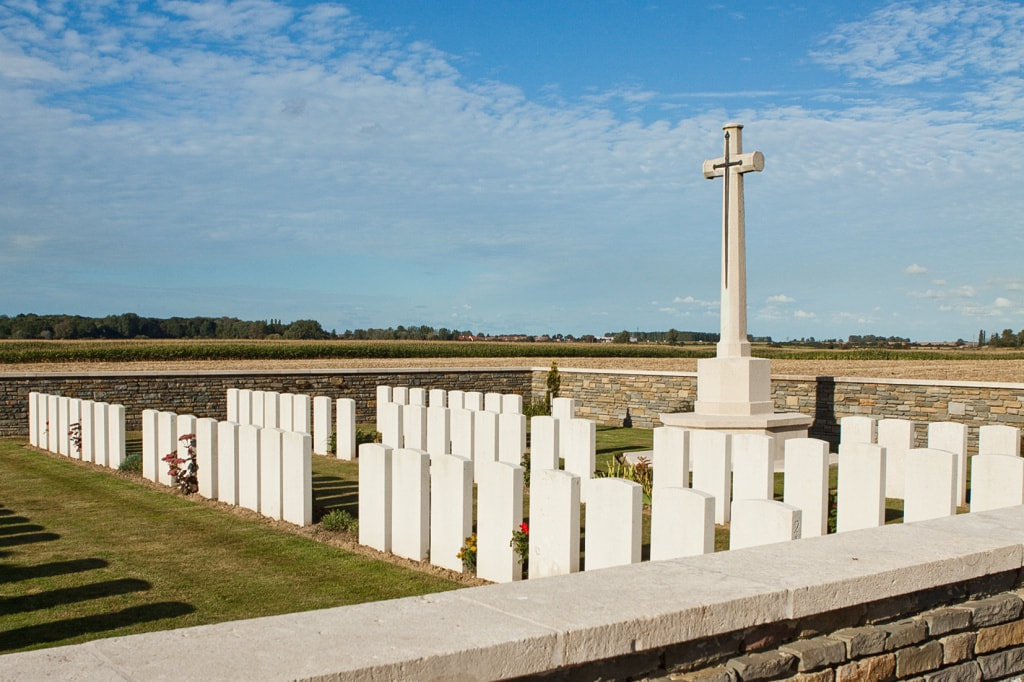 Croix-Rouge Military Cemetery