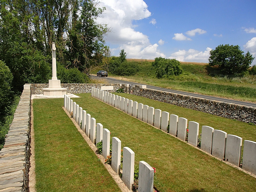 Démuin British Cemetery