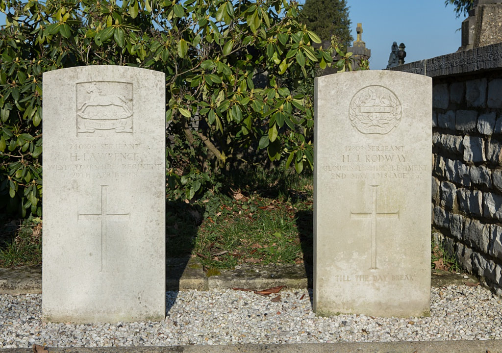 DENDERMONDE COMMUNAL CEMETERY AND EXTENSION
