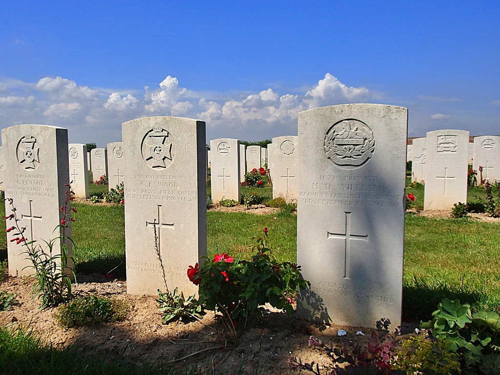 Dive Copse British Cemetery