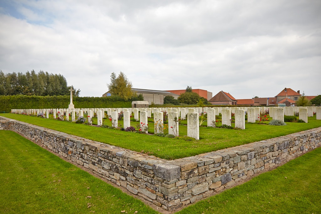 Dranoutre Military Cemetery