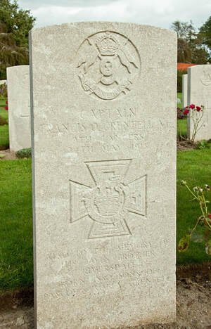 Vlamertinghe Military Cemetery, Grenfell VC
