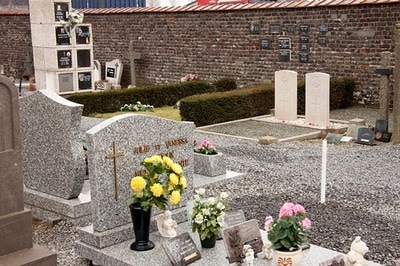 Escanaffles Communal Cemetery