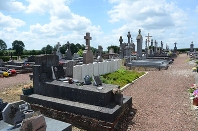 Estrées Communal Cemetery