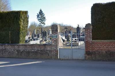 Étreaupont Communal Cemetery