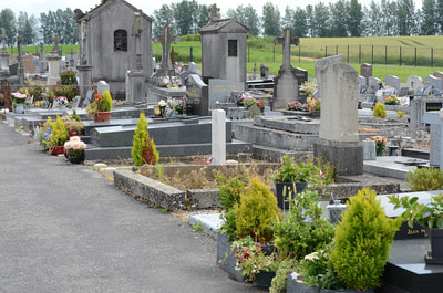 Ètreillers Communal Cemetery