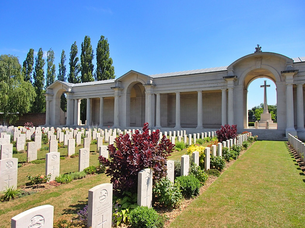 Faubourg-d'Amiens Cemetery