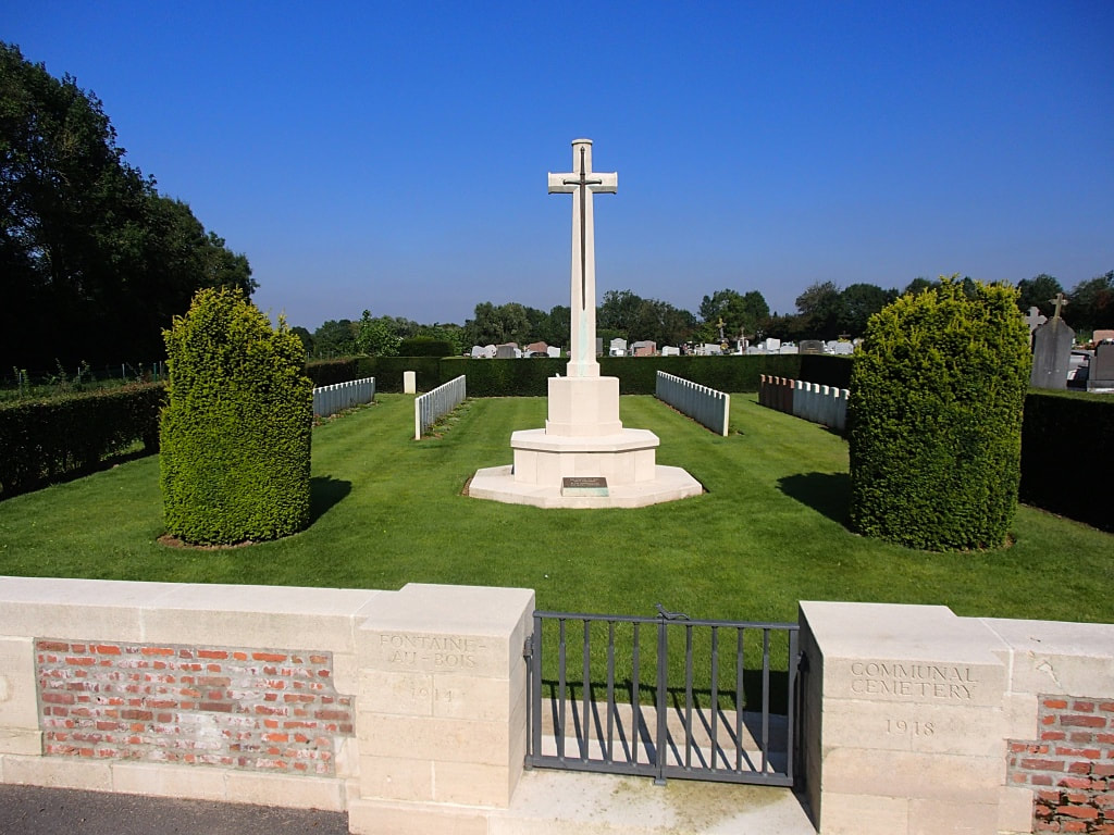Fontaine-au-Bois Communal Cemetery 