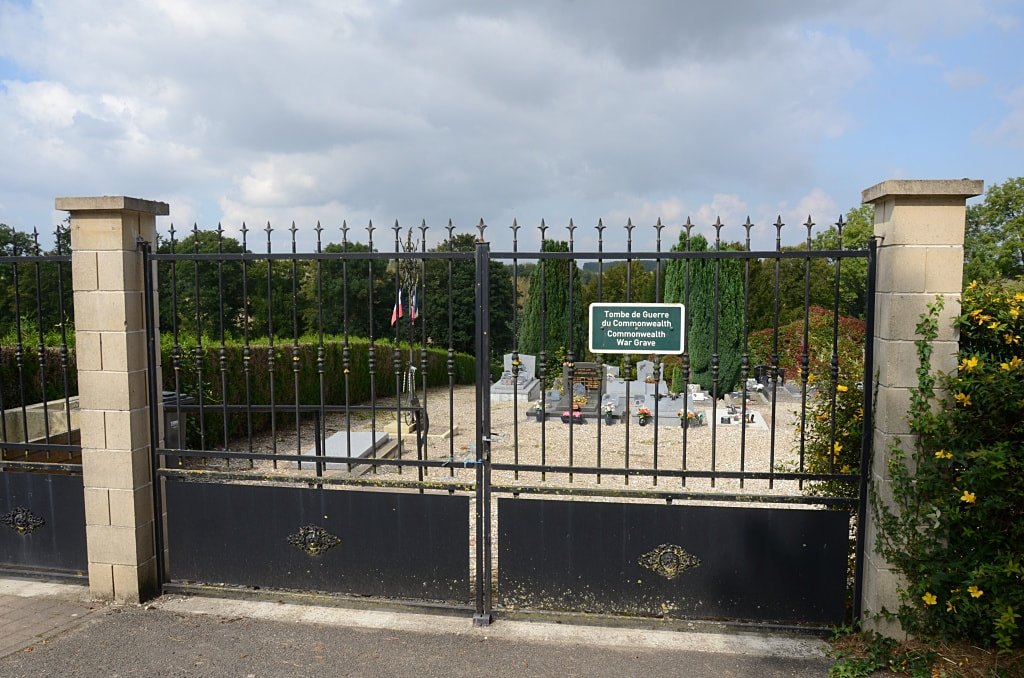 Fontaine-le-Sec Communal Cemetery