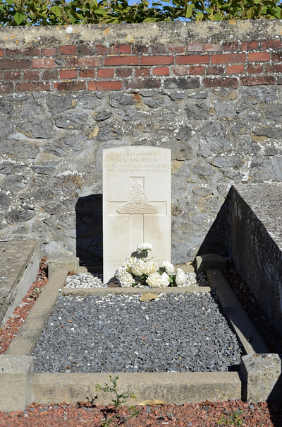 Fontaine-Valmont Communal Cemetery 