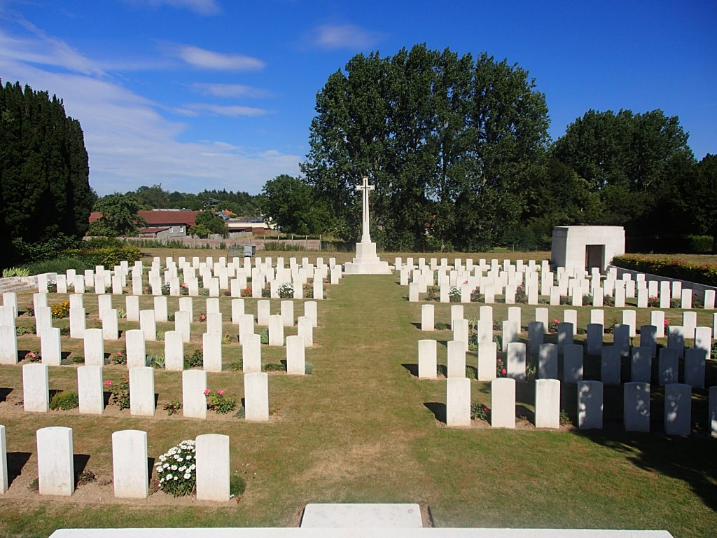 FORCEVILLE COMMUNAL CEMETERY EXTENSION