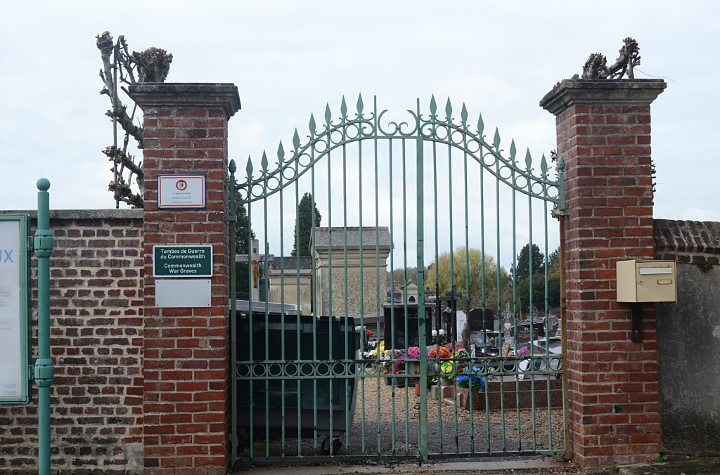 Forges-les-Eaux Communal Cemetery Extension