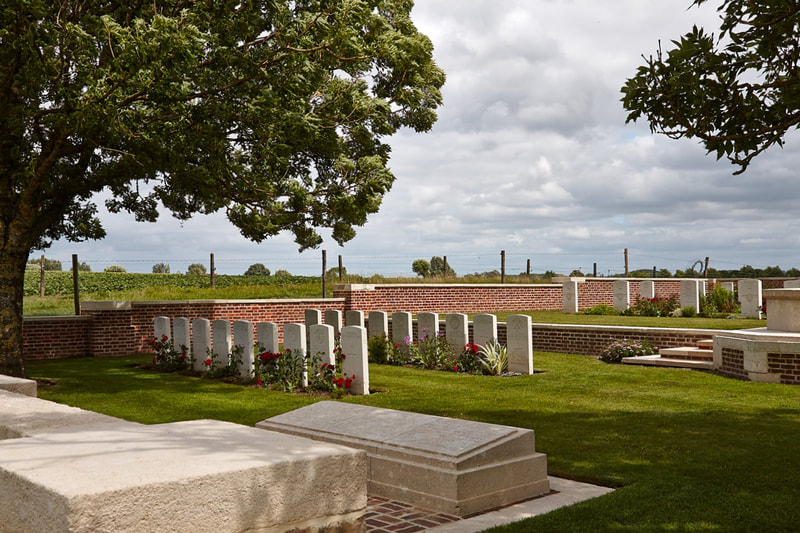 Godezonne Farm Cemetery 