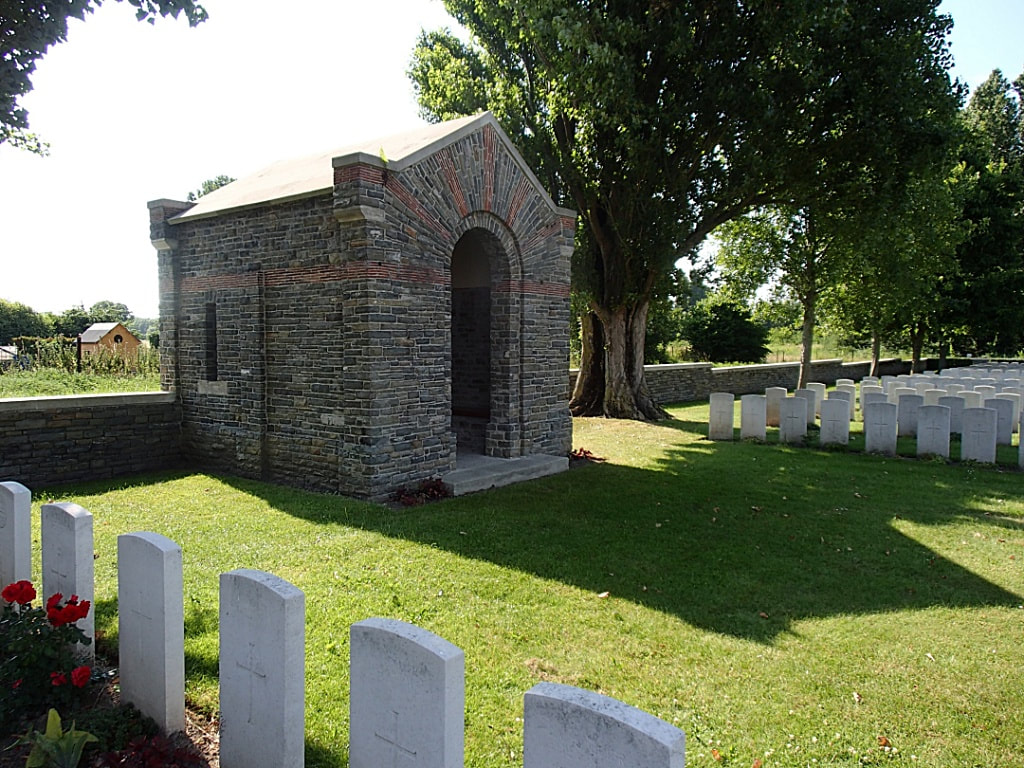 Guards Cemetery, Windy Corner