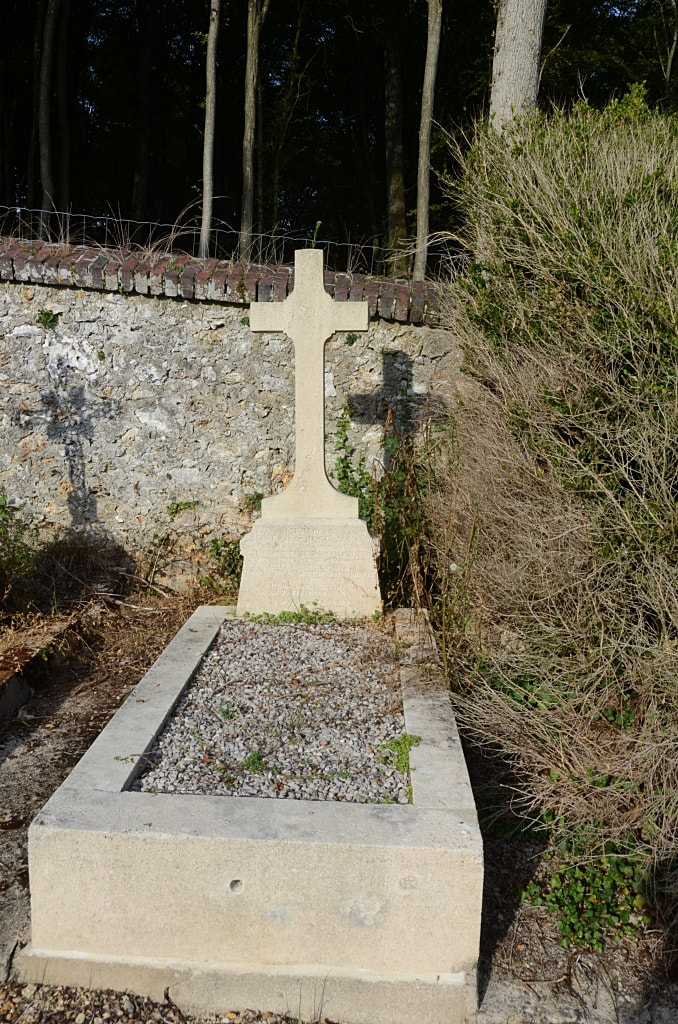 Haramont Communal Cemetery